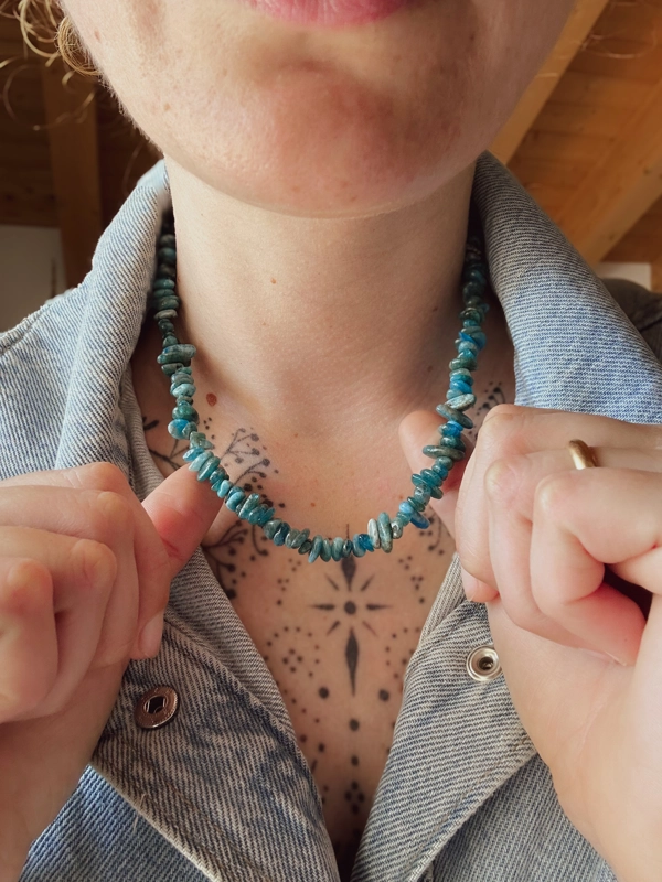 collana Chips Nic - Apatite Blu